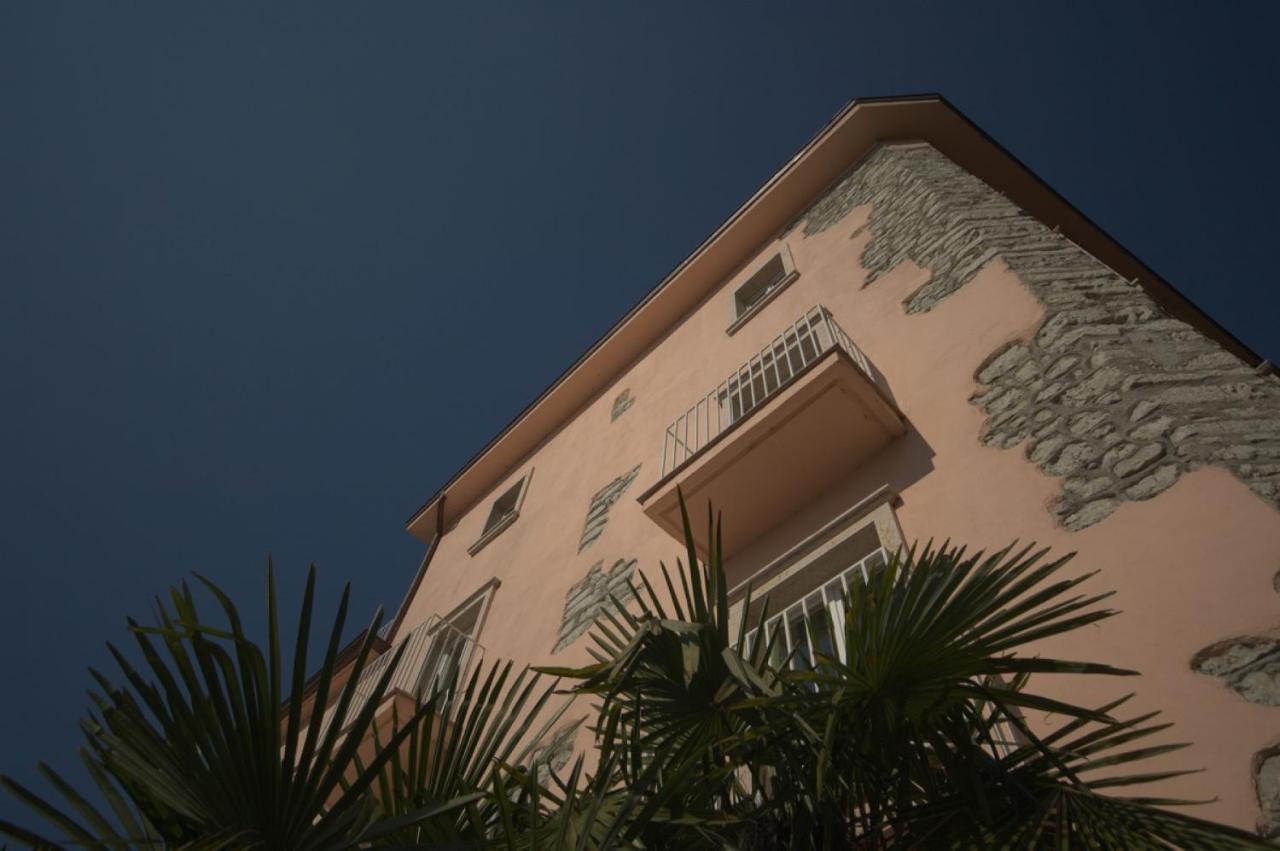 Kite & Lounge Hotel Club Da Baia Brenzone sul Garda Eksteriør billede